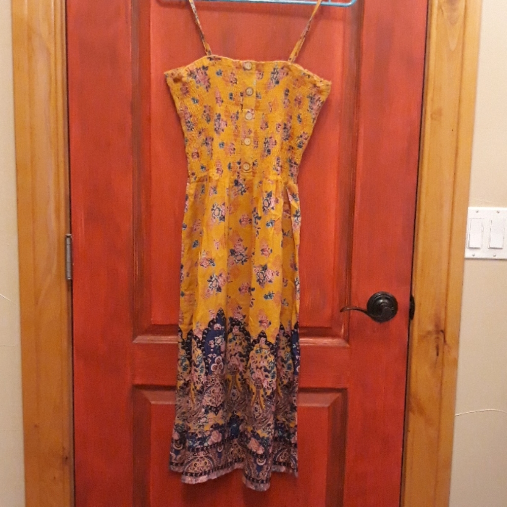 Angie Midi dress M